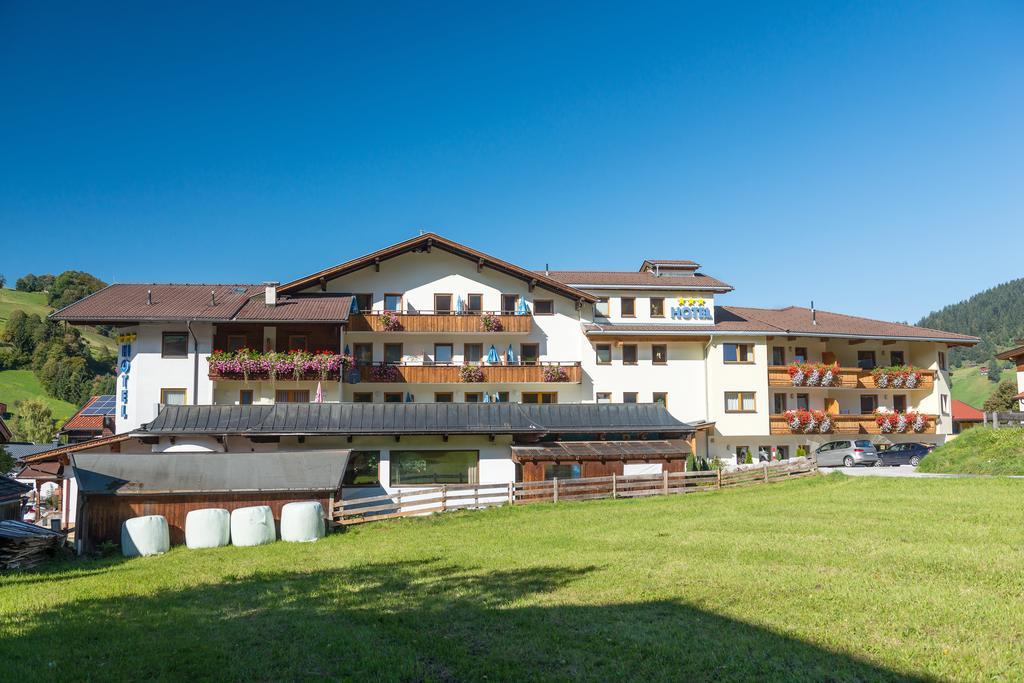 Hotel Schneeberger Niederau Exterior foto